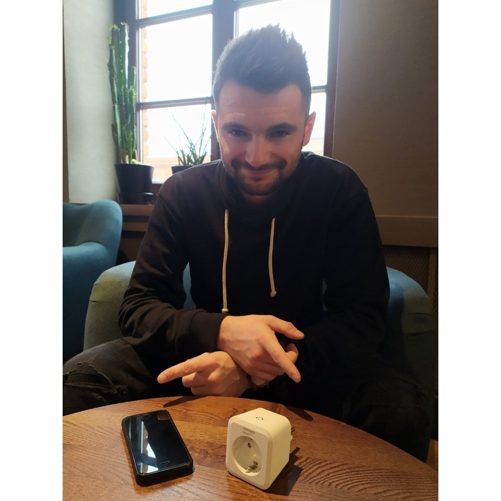 Inteligentna wtyczka WiFi PLUG 10A do użytku wewnętrznego - eshop LEDVANCE 4058075537248 Inteligentna wtyczka WiFi PLUG 10A do użytku wewnętrznego - eshop LEDVANCE 4058075537248