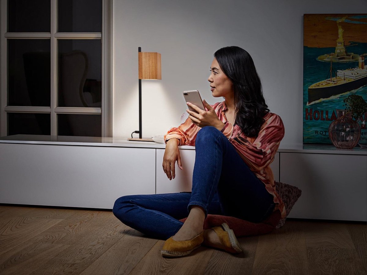 Lampa stołowa LED WiFi 8W, SMART Wood Table, regulowana biel. - Poland LEDVANCE e-shop 4058075757585