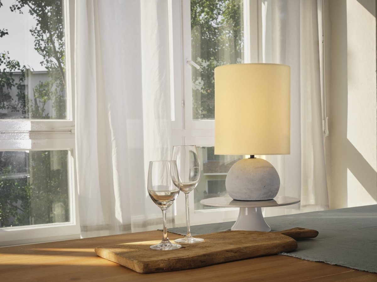 OSRAM Decor Impact lampa stołowa 1×E27 beżowo - szara - eshop Ledvance PL 4058075841680
