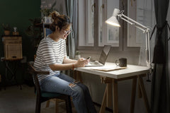 OSRAM Office Line Desk Retro Clip 9W 830, ściemnialny, biały - Poland LEDVANCE e-shop 4099854388408