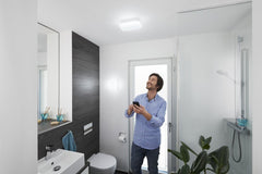 Inteligentna lampa łazienkowa LED WiFi AQUA, zwiększona ochrona IP44 - eshop LEDVANCE 4058075574359